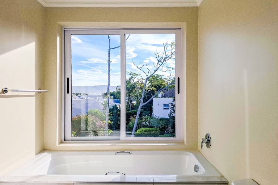 3 Bedroom Property for Sale in Costa Sarda Western Cape